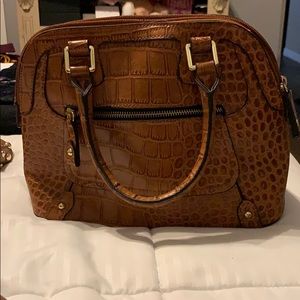 Brown medium sized leather purse